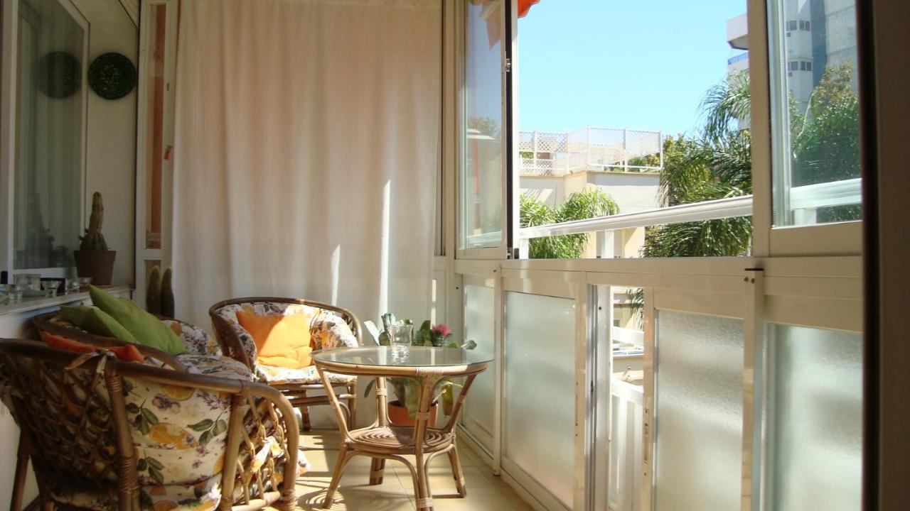 Apartamento La Carihuela - Urb. Eurosol Apartman Torremolinos Kültér fotó
